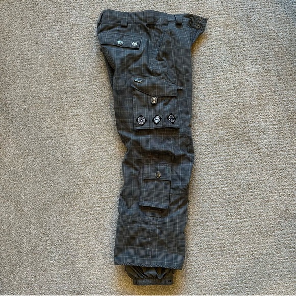 Burton Vintage Snowboard Pants Y2K Men’s Med Gray & Black Includes Board Shorts - Picture 7 of 16